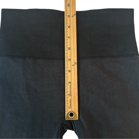 Spanx Women’s Seamless Look At Me‎ Now Moto Leggings  Sz S - Picture 4 of 8